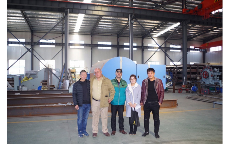 恰逢公司成立15周年慶，伊朗氣流成網(wǎng)針刺保溫棉生產(chǎn)線